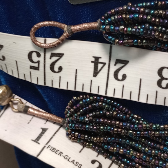 Multi-strand Iridescent Seed Bead Necklace And Matching Fringe Earrings - Picture 8 of 17